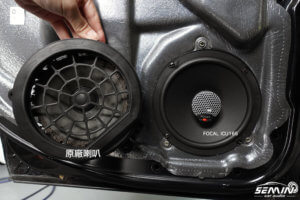 BENZ C240 W203 原廠喇叭破損