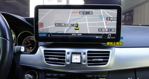 BENZ E-CLASS W212 (09-11年) 專用12.3吋安卓機